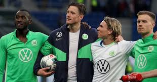 Zato nećete videti mnogo nemačkih fudbalera da osvajaju zlatnu loptu, ali ćete zato videti četiri zvezde na našem dresu. Euro Paper Talk Tottenham To Spend Big As 130 Goal Striker Deal Nears