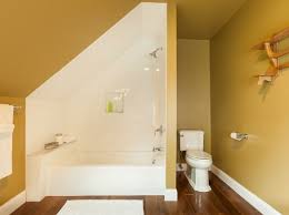 27 Design Ideen Fur Badezimmer Mit Dachschrage Dachboden Dusche Badezimmer Renovieren Badezimmer