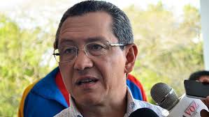 Designan a Julio León Heredia como nuevo ministro para Agricultura y  Tierras