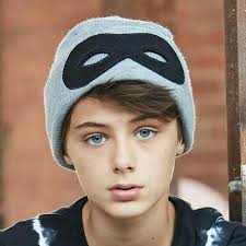 He has portrayed a young joe wilson in arrow. Pin By ÙÙ‚Ø§Ø± Ù…Ù†ØªØ¶Ø± On Projects To Try William Franklyn Miller Levi Miller Williams