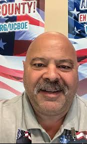 leadership comparison between kings and clowns