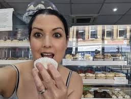 Baker at centre of Catherine Tyldesley 'cakegate' scandal shares business  struggles