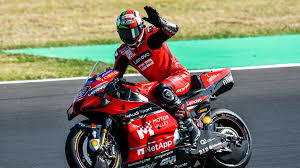 Le français fabio quartararo (yamaha) a remporté en solitaire le grand prix d'italie dimanche, sa troisième victoire en motogp cette saison, pour creuser son avance en tête du championnat du. Motogp Le Pilote Italien Andrea Iannone Suspendu 4 Ans Pour Dopage Par Le Tas Le Soir
