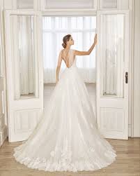 Nulte Hochzeit 2020 Kollektion Aire Barcelona In 2020 Pinkfarbene Hochzeitskleider Kleid Hochzeit Hochzeit In Konigsblau