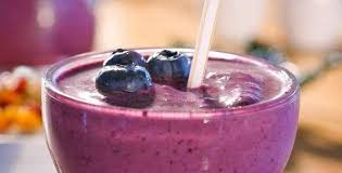 Blueberries, spinach, and almond milk make this a superfood smoothie and a great way to start your day! Best Smoothie Recipes For Diabetics Afdiabetics Com