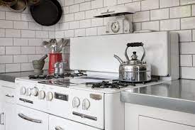 Browse 134 white subway tile dark grout kitchen on houzz whether you want inspiration for planning. Subway Tile With Dark Grout Design Ideas