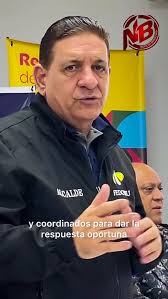 El alcalde de Bonao, doctor Eberto Núñez, entregó un reconocimiento  especial a Monseñor Fausto Mejía Vallejo, obispo emérito de San Francisco  de Macorís e hijo prominente de este municipio, en ocasión de