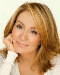 Hair ideas and hairstyles for women over 60. Best Short Haircuts For Women Over 50 With Hair Accessories