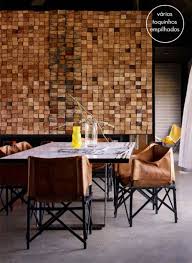 Ce Pan De Mur Marquete De Tranches De Tasseaux M Inspire Infiniment Via Sexta Inspirada Paredes Refera Rustic Kitchen Wooden Wall Design Rustic Apartment