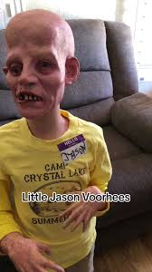 Jason Voorhees Statue in Water Lamp Missing