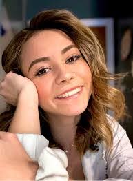 Kelli Bobst's Instagram, Twitter & Facebook