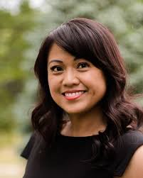 Suzette Torres's Instagram, Twitter & Facebook