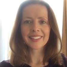 Lisa Maguire's Instagram, Twitter & Facebook