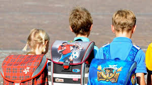 Ab wann und wie lange müssen kinder zur schule? Logo Schulpflicht In Deutschland Zdftivi