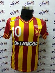 Pahang vs selangor head to head record shows that of the recent 31 meetings they've had, pahang has won 10 times and selangor has won 13 times, 8 times they has ended in a draw. Selangor Fa Home Football Shirt 2015