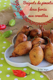 Recette Des Beignets De Piments Doux Farcis Aux Crevettes Tatie Maryse Recettes Haitiennes Beignets Piments Farcis