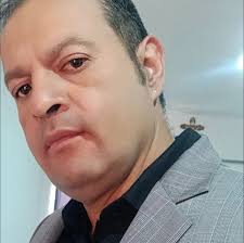 Profile for Roberto Ceron