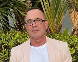 Michele Goss's Instagram, Twitter & Facebook