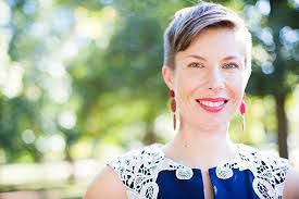 Erin Tarver's Instagram, Twitter & Facebook