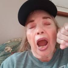 Look at a how to video on how to make a water sound with your mouth. Watch Your Tongue The Secret To Better Singing Spinditty
