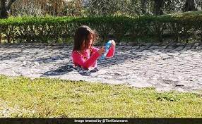 Do you need new ability? The Internet Is Confused By This Pic Of A Girl Stuck In Sidewalk