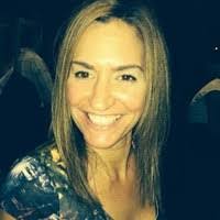 Liz Melville's Instagram, Twitter & Facebook