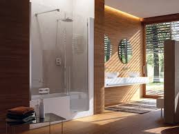 Vasca con box doccia in cristalli e colonna doccia acciaio inox per una soluzione completa. Vasca Con Doccia Una Soluzione Versatile Eccovi Tanti Esempi Designandmore Arredare Casa