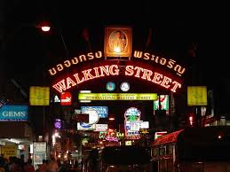 Kehidupan malam di pattaya thailand. Mencicipi Kehidupan Malam Di Thailand