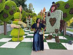 That's when we begin the monumental task of bringing to life garden lights, holiday nights, which returns nov. Alice Wonderland Atlanta Botanical Garden Zara Fashion Women With Locs Things To Do Atlanta Atlanta Blogger Lifestyle Blogger Atlanta Fashion Wide Leg Jeans