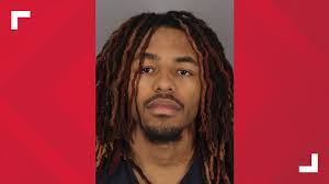 Jay Knox's Instagram, Twitter & Facebook