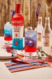 This Smirnoff Vodka Crowd Pleaser Will Have Your Fourth Of July Party Goers Oohing And Ahhing Before The Fireworks Start Layer In Gr Smirnoff Red Drinks Vodka