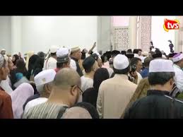 Yb menteri di jabatan perdana menteri menziarahi jemaah haji yang sakit di pusat rawatan th syisya, makkah yb minister in the prime minister's department visiting ill pilgrims at th syisya medical centre, makkah. Rakaman Majlis Penyempurnaan Penutupan Kursus Perdana Haji Peringkat Negeri Selangor 2017 Youtube