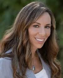 Audrey Malone's Instagram, Twitter & Facebook