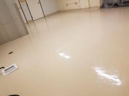 Solid Colors Are Always A Good Option Ot Epoxy Floors Ref Beige Epoxy Floor Flooring Epoxy