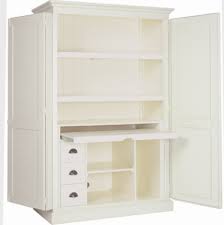 Viele leute haben nicht nur am arbeitsplatz einen computer, sondern auch in der eigenen wohnung. Pc Schrank Laptop