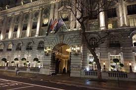 Tripadvisor sitesinde 5 üzerinden 4 puanla derecelendirilmiş ve londra bölgesindeki 23.424 restoran arasında 1.828. Review Of London British Restaurant Holborn Dining Rooms By Andy Hayler In January 2017