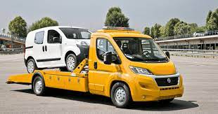 Dispunem de platformă pentru 1 automobil, lung de 2 automobile. Tractari Auto Polonia Tractari Polonia Interventie Rapida 0799 200 100