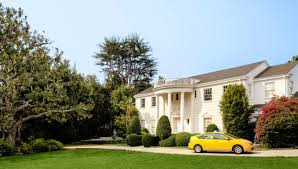 Fresh prince of bel air is a television classic that shot the beloved will smith into stardom. Fresh Prince Of Bel Air Mansion Hits Airbnb For 30 A Night Los Angeles Times
