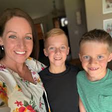 How to repair a toilet black ring seal that won't hold water?