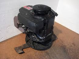Bolts to mount to block would be helpful as the original hit the carburetor and are difficult to tighten. Tecumseh Bvs 143 Rasenmaher Motor On Popscreen