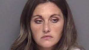 Alyssa Usher's Instagram, Twitter & Facebook