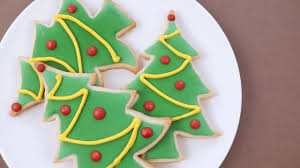 Christmas cookies christmas cookies are traditionally sugar biscuits and cookies (though other flavors may be used based on family traditions and individual preferences) cut into various shapes related to a photograph. How To Decorate Christmas Sugar Cookies Youtube
