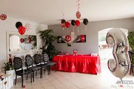 Un anniversaire parfait grâce à mypartykidz. Un Anniversaire Minnie Avec Du Rouge Du Noir Et Des Petits Pois My Fair Party