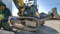 Emergency Excavator Repair - Carrier Top Roller Replacement in less than 20  min with easy tools!
