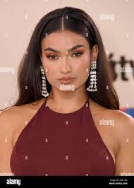 Gale thompson hi-res stock photography and images