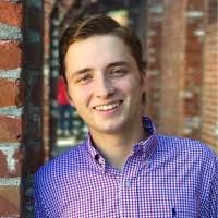 Dee Plummer's Instagram, Twitter & Facebook