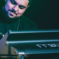 Stream Tiago Giovani music