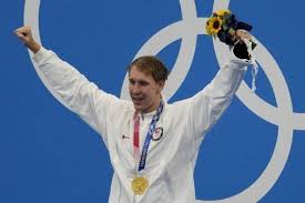 The olympian won a total prize of $656,000 from the philippine sports commission and other sponsors diaz previously won a silver medal in the 2016 olympics hidilyn diaz is a female weightlifting. H7rmyej7vxtp2m