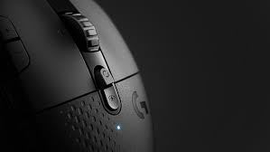 • g604 has a wireless range of up to 10 meters. Logitech G604 Wireless Gaming Mouse 15 Configurable Controls For 100 Pc Perspective