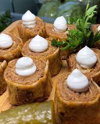 mersin mekanlari on instagram her ay in 17 si cigkofte 50 bedava sushi cig kofte ridvanustacigkoftemersin calisma saatleri 11 00 01 food breakfast